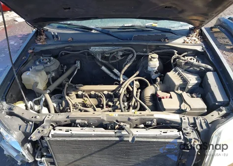 2010 Mercury Mariner z USA, uszkodzony, nr VIN 4M2CN8B76AKJ10025